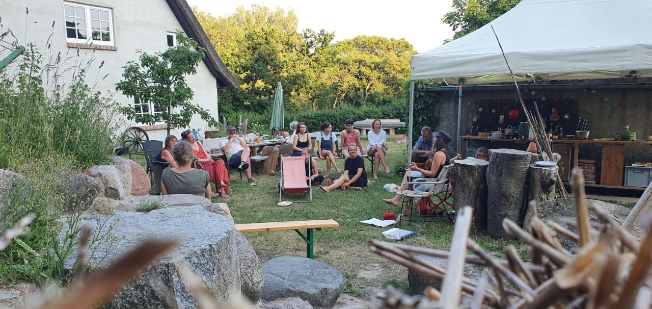 Apartment Vera, Naehe Binz In Traumhafter Alleinlage, 4-8 P. Zirkow Exteriör bild